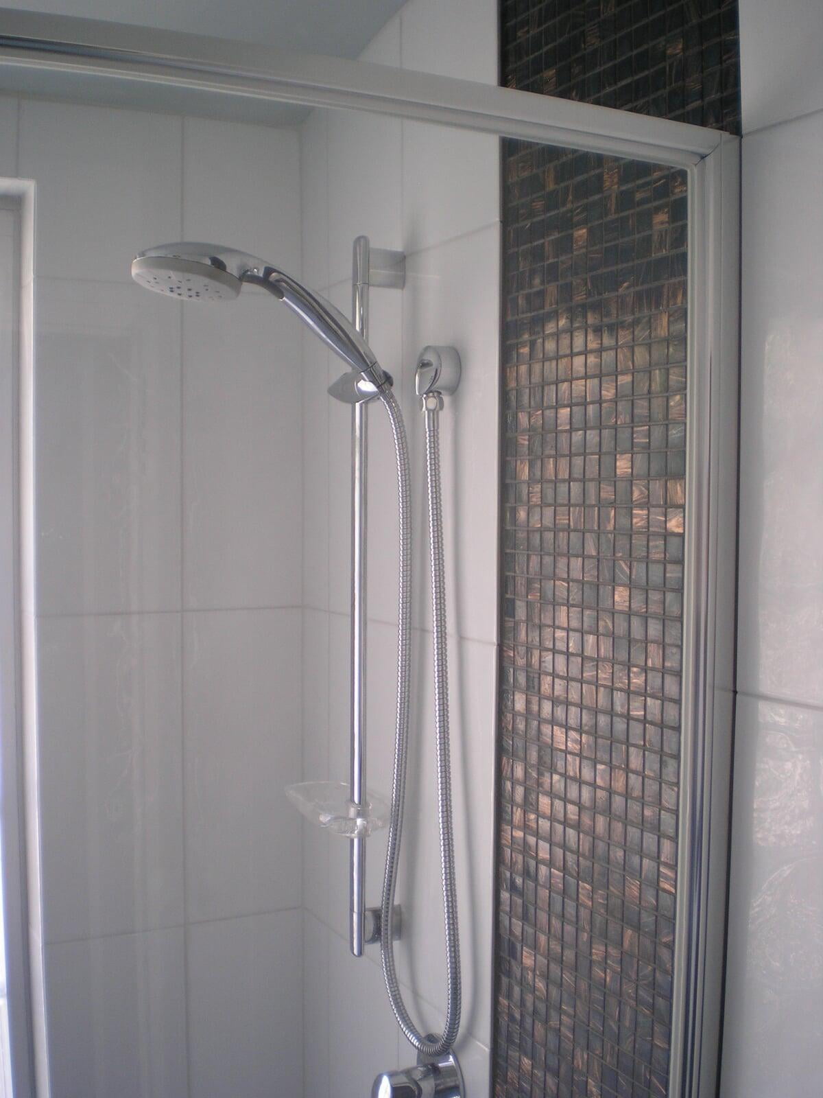 SemiFrameless Shower Screens Glass100